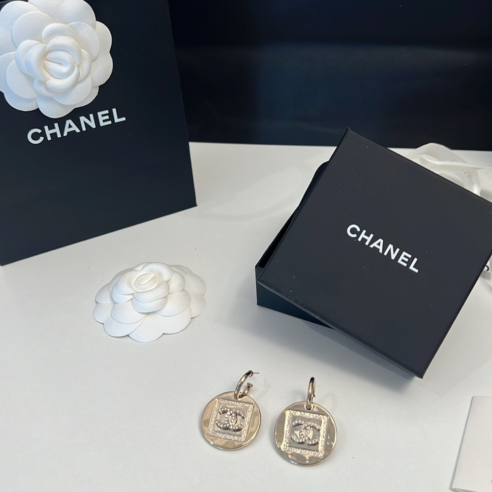 CHANEL Earrings Gold and Crystal 1.1/8” Pendant - Picture 5 of 5